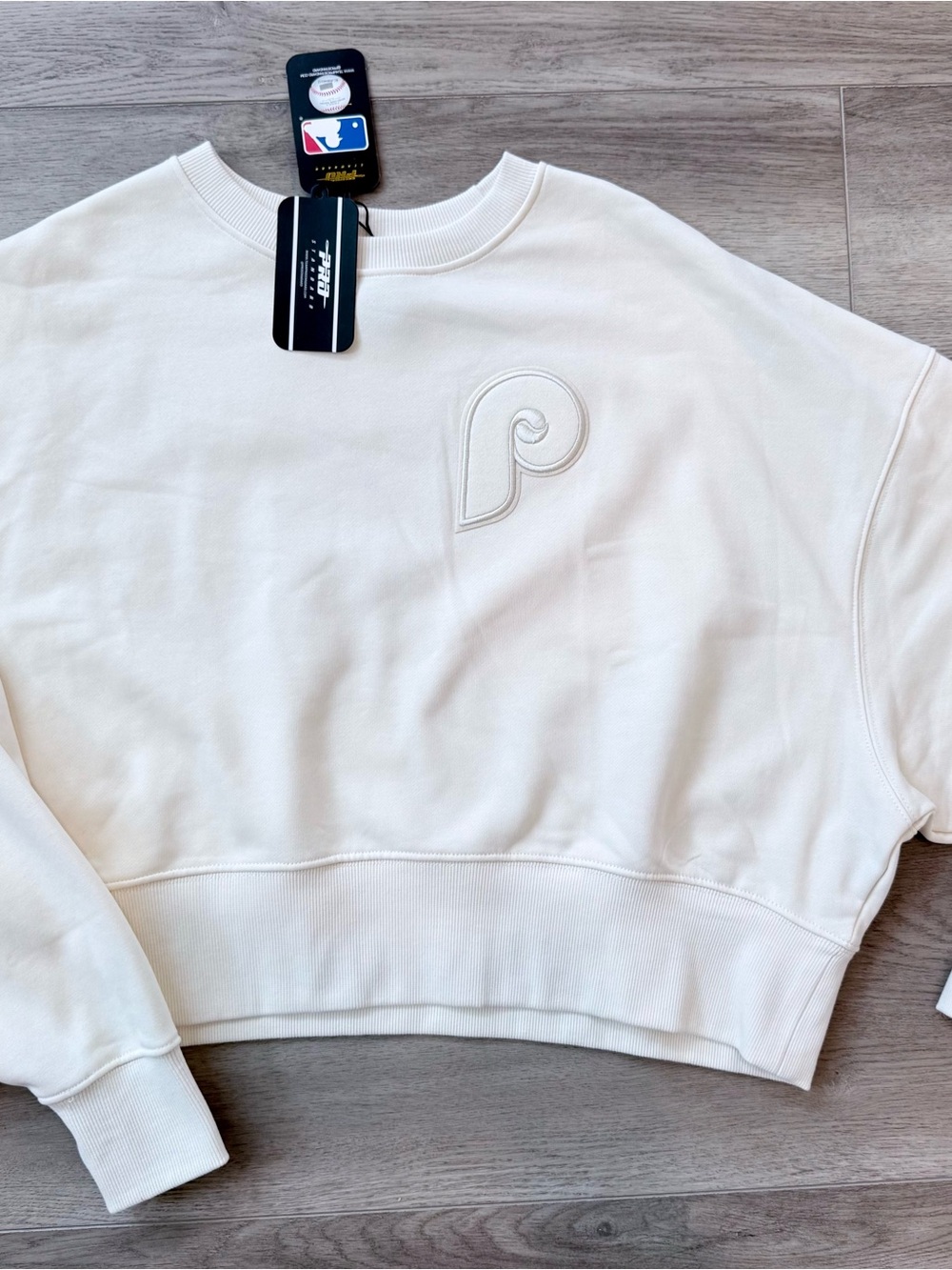 MLB Women's Cream Crewneck Sweatshirt with Embroidered Phillies Logo